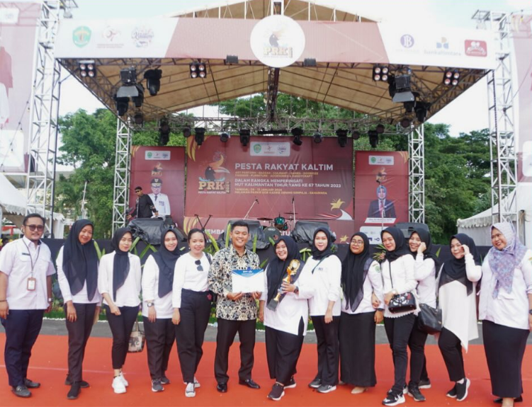 DPPKUKM Kaltim Raih Juara 2 Lomba Bekisah Pesta Rakyat Kaltim